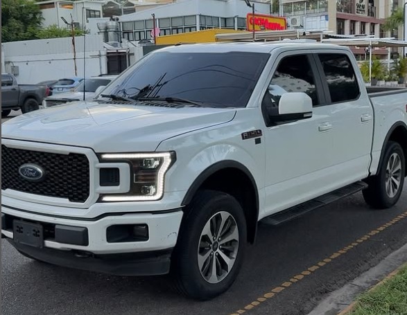 Apresan conductor de camioneta acusado de chocar vehículos de varias mujeres
