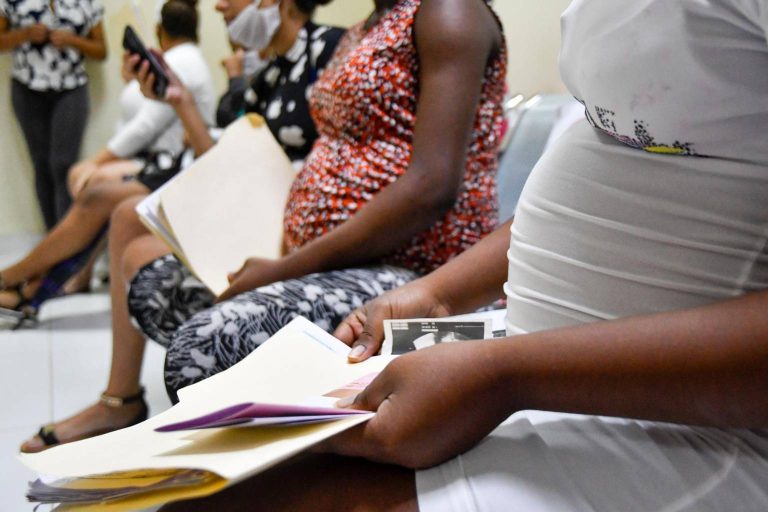 República Dominicana deportó a 186 haitianas embarazadas tras acudir a hospitales
