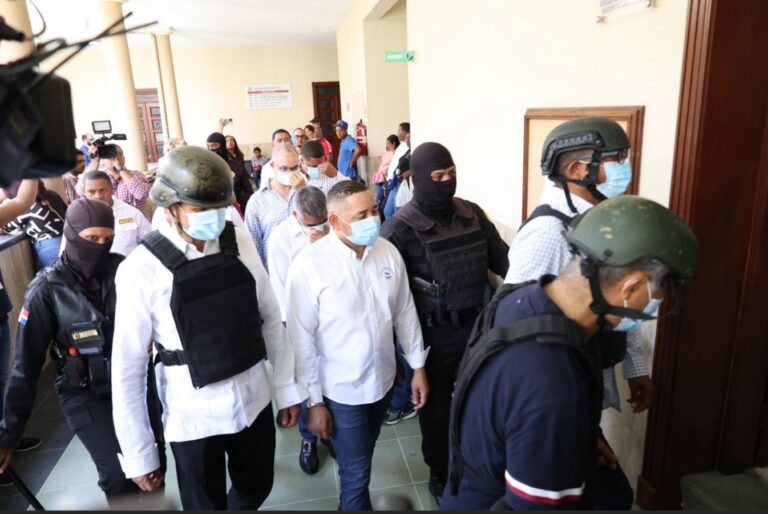 Cinco de los diez arrestados en la Operación Lobo admiten imputaciones