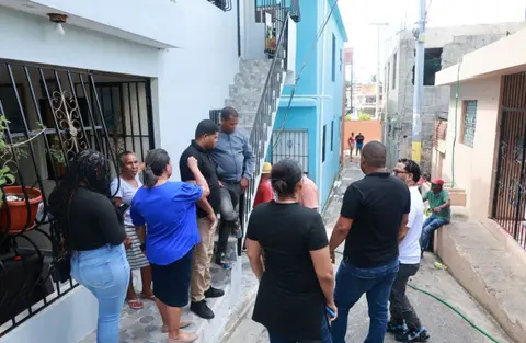 Policía analiza nota que habría dejado madre en tragedia del Ensanche Isabelita