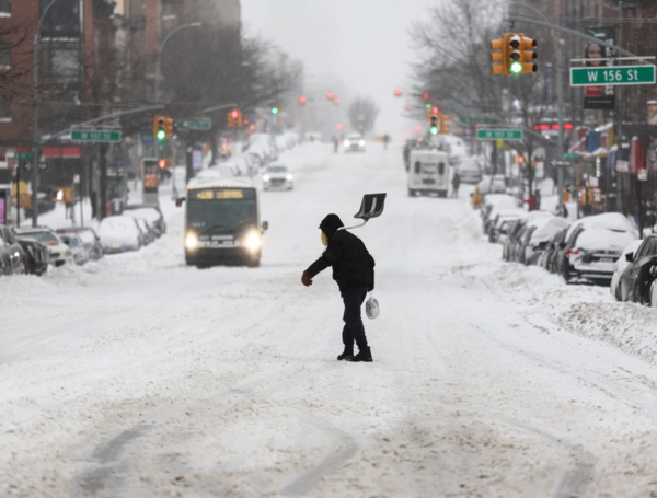 Tormenta invernal en Estados Unidos deja 10 muertos, 840.000 hogares sin luz y más de 20.000 vuelos cancelados