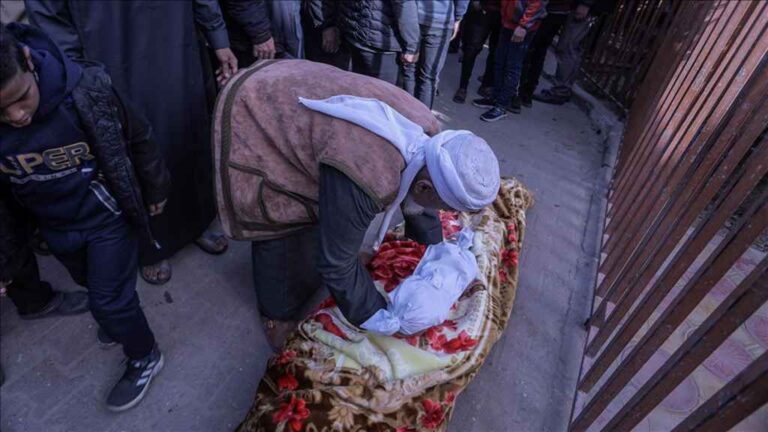 Otro bebé murió en Gaza por el frío, suman 11 esta temporada invernal
