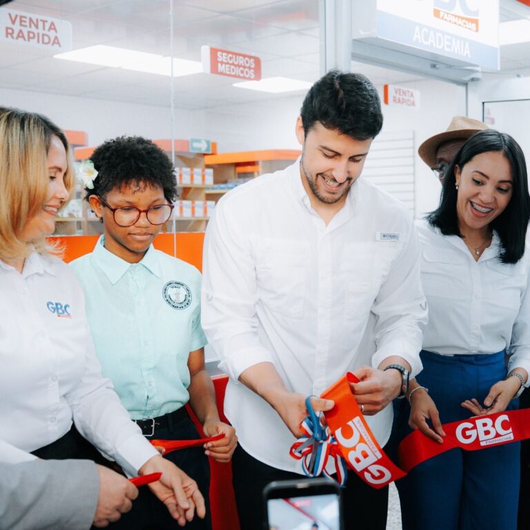 Farmacias GBC inaugura simulación de farmacia en el Politécnico Federico Henríquez y Carvajal