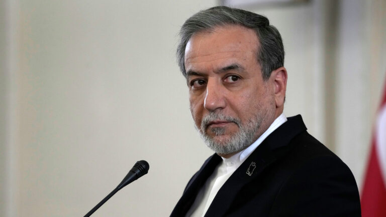 Irán atacará bases de EE.UU. en Oriente Medio si sufre una agresión