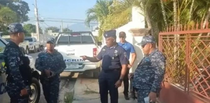 Félix Bautista da detalles del robo en su residencia