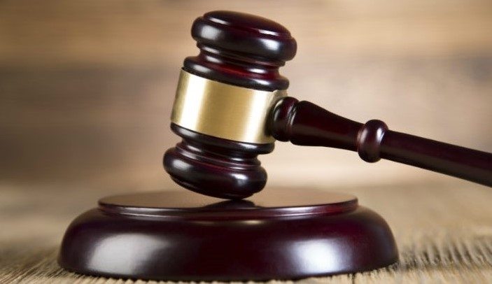 Tribunal impone 12 años de prisión a hombre que agredió a su pareja sentimental con una herramienta de construcción