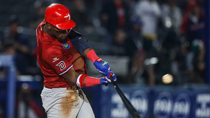 Junior Lake con cuatro hits y tres remolcadas