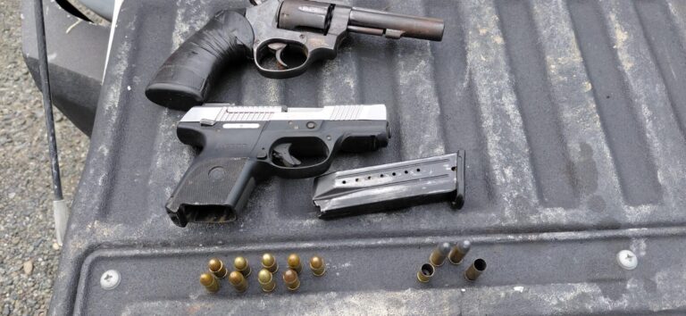 Policía mata dos hombres en Bajos de Haina, San Cristóbal