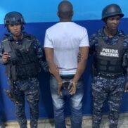 Policía Nacional apresa dos personas y ocupa más de 200 porciones de presuntas drogas en operativos en Villa Hermosa, La Romana