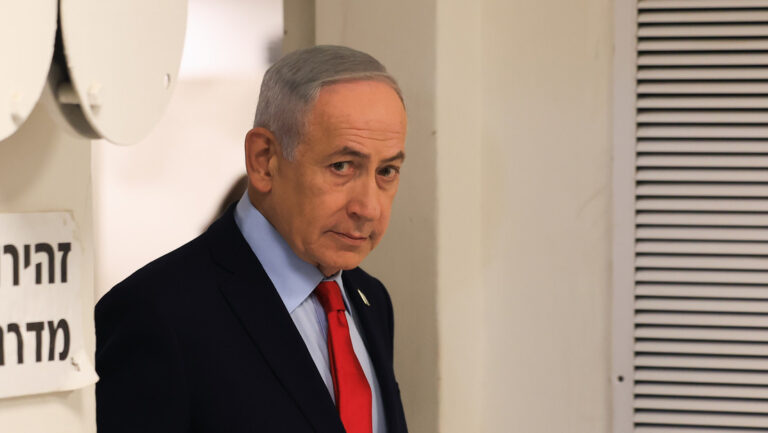 «Una noche difícil» en Israel: Netanyahu reacciona a los múltiples ataques iraníes en el país