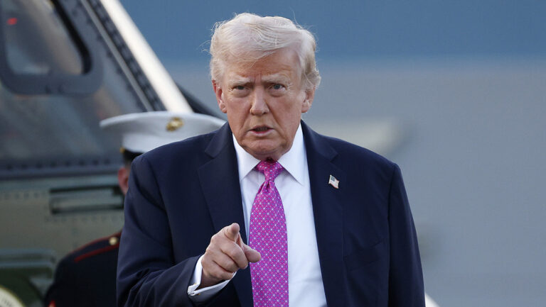Trump declara la «muerte de Irán»