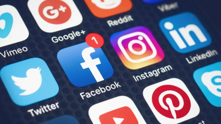 Histórico fallo contra Meta y YouTube: jurado de California los declara responsables de causar daños a la salud mental de una joven