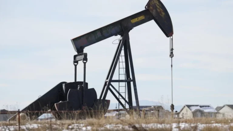 El petróleo se dispara: guerra con Irán sacude producción y envíos