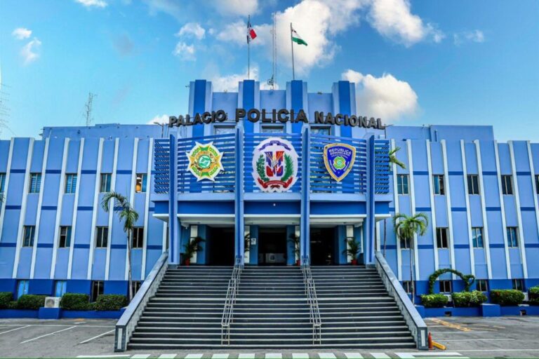 Director general de la Policía dispone más de 30 cambios y designaciones