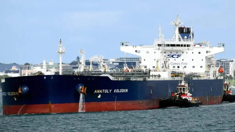 Rusia informa de la llegada de uno de sus petroleros a Cuba