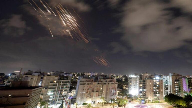«Coordinación de Irán y Resistencia debilita defensa aérea israelí»
